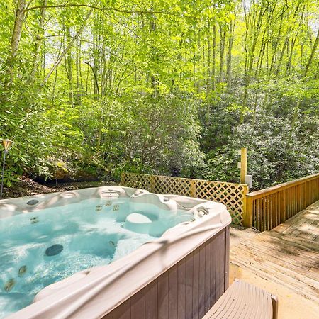 Bryson City Cottage With Hot Tub And Waterfall Views! Exterior foto