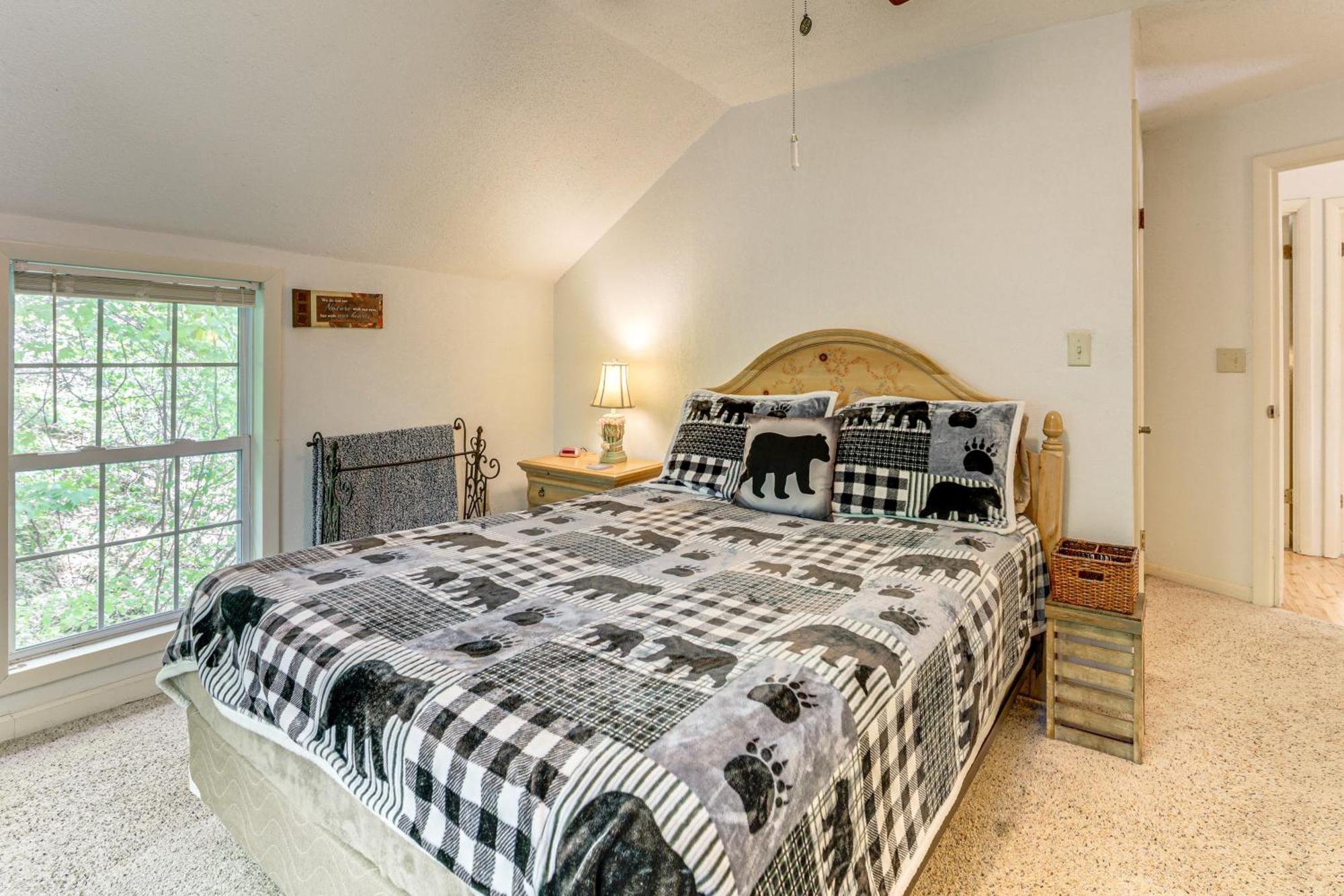 Bryson City Cottage With Hot Tub And Waterfall Views! Exterior foto